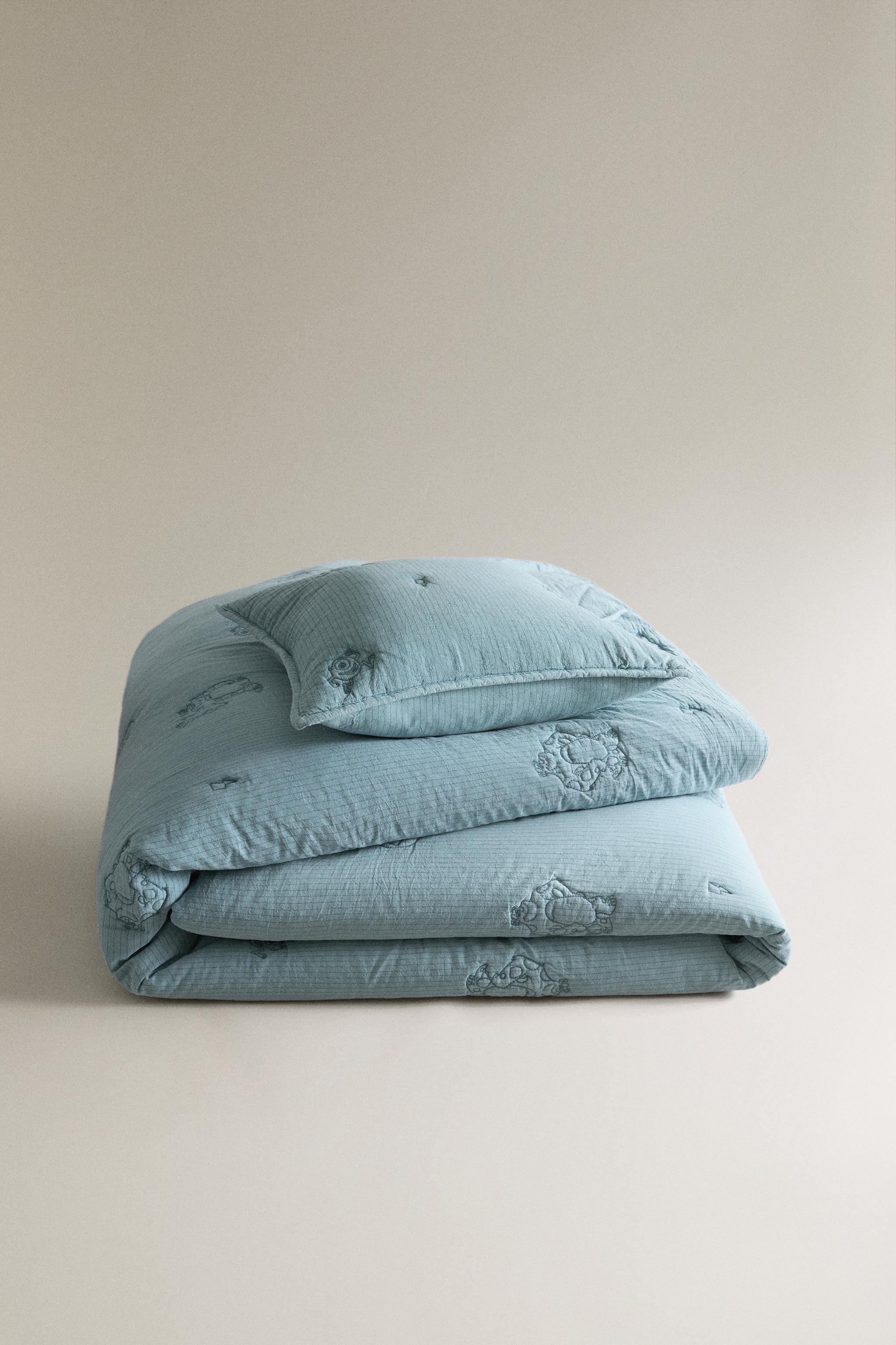 KIDS' MONSTERS, INC. ©DISNEY/PIXAR QUILT